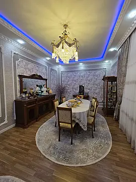 Satılır 4 otaqlı mənzil 150 m²