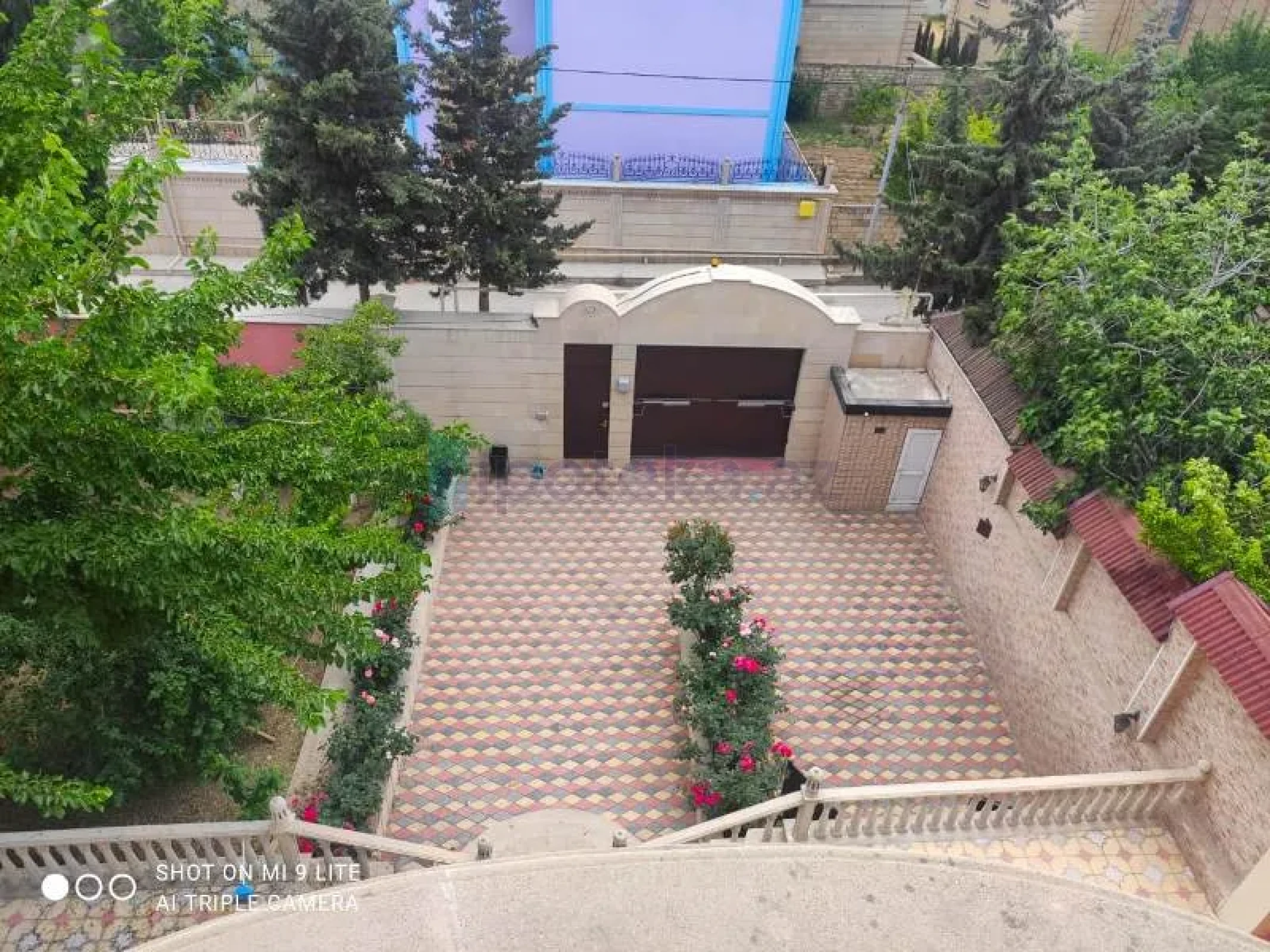 Satılır 7 otaqlı həyət evi 440 m²