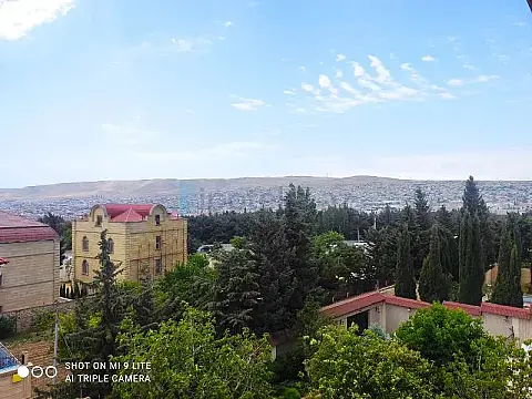 Satılır 7 otaqlı həyət evi 440 m²