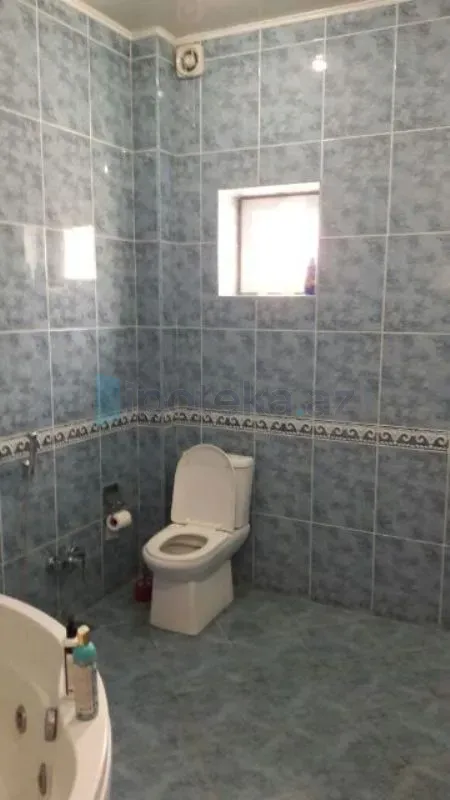 Satılır 7 otaqlı həyət evi 440 m²