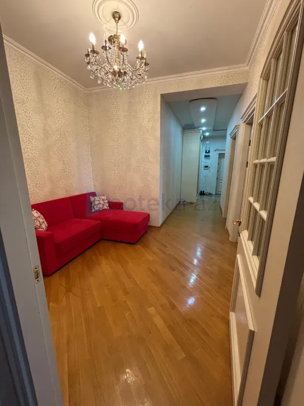 Satılır 3 otaqlı yeni tikili 100 m²