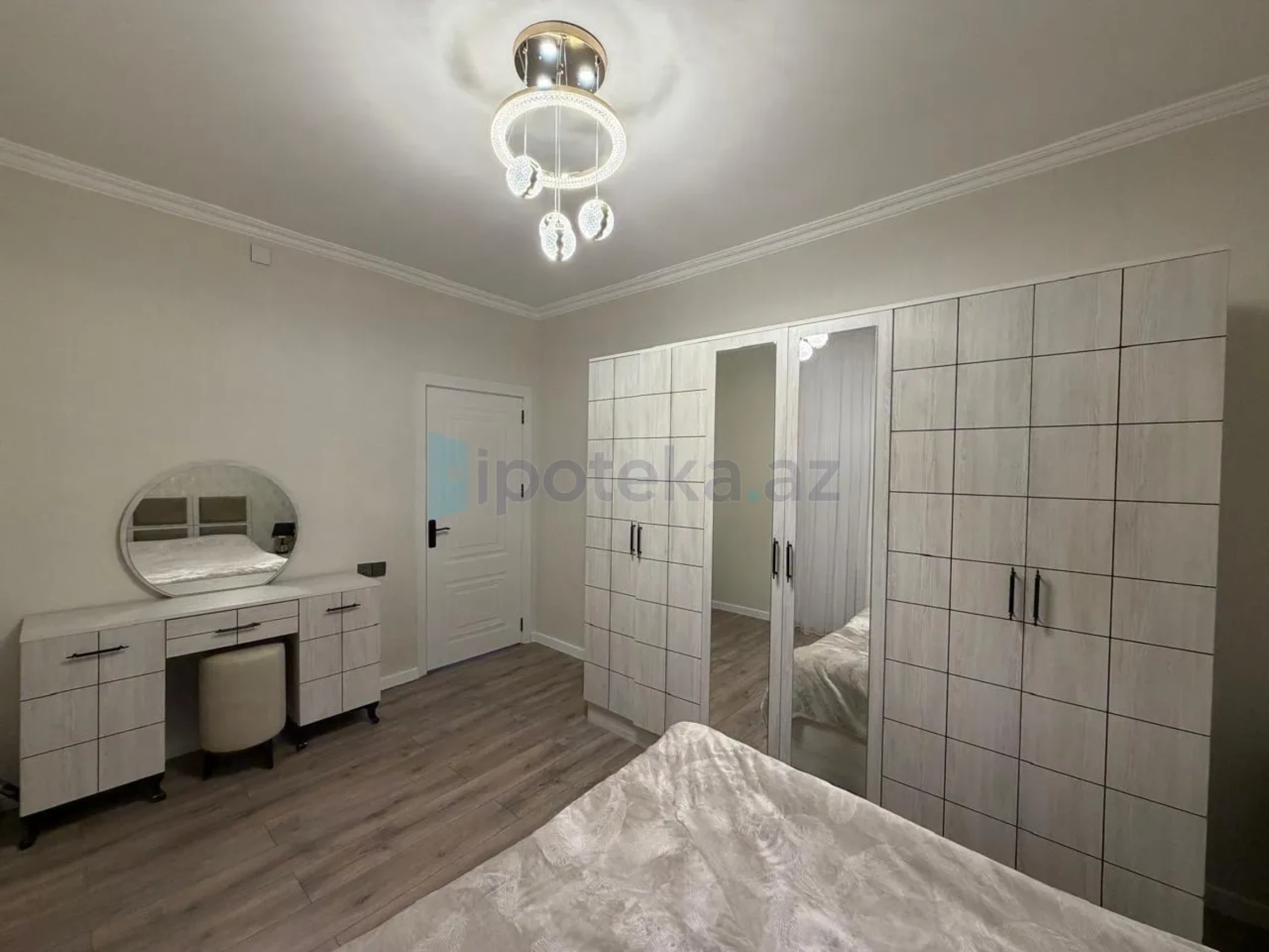 Satılır 3 otaqlı həyət evi