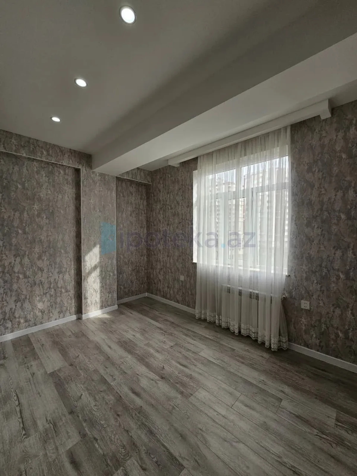 Satılır 3 otaqlı yeni tikili 84 m²