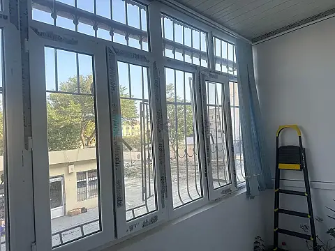 Satılır 2 otaqlı köhnə tikili 65 m²