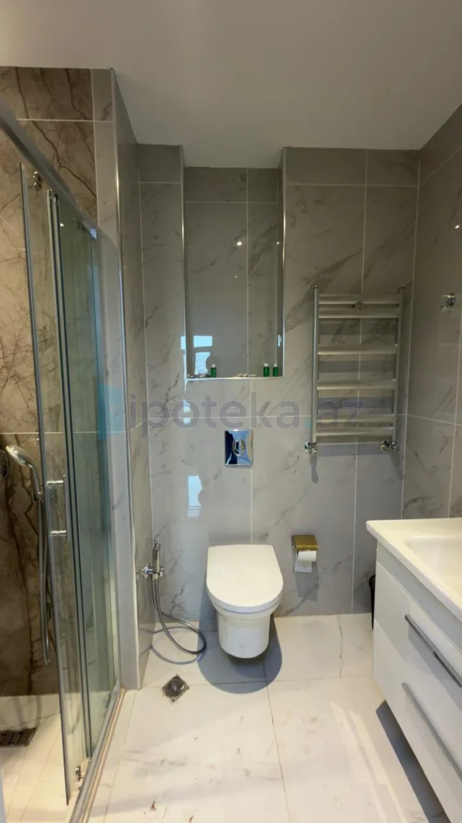 Satılır 3 otaqlı yeni tikili 53 m²