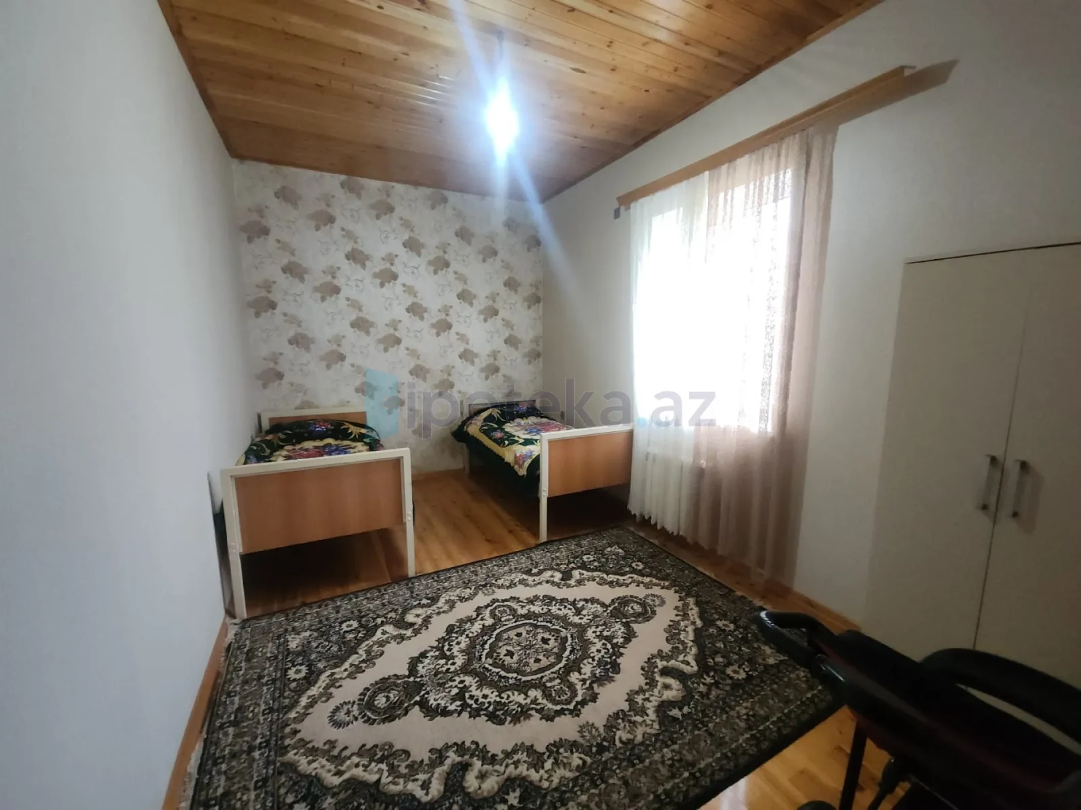Satılır 5 otaqlı həyət evi 220 m²