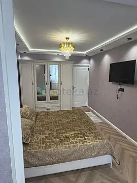 Satılır 3 otaqlı köhnə tikili 100 m²