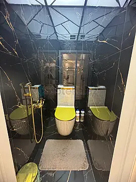 Satılır 3 otaqlı köhnə tikili 100 m²