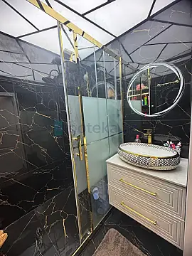 Satılır 3 otaqlı köhnə tikili 100 m²