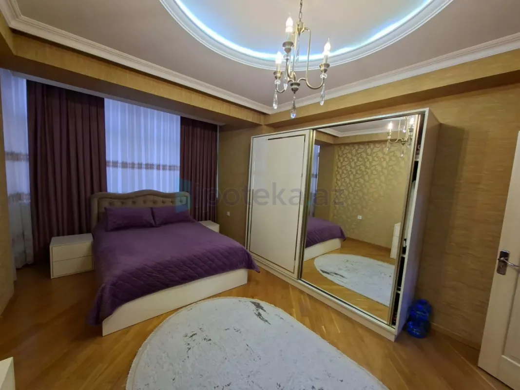 Satılır 3 otaqlı yeni tikili 74 m²