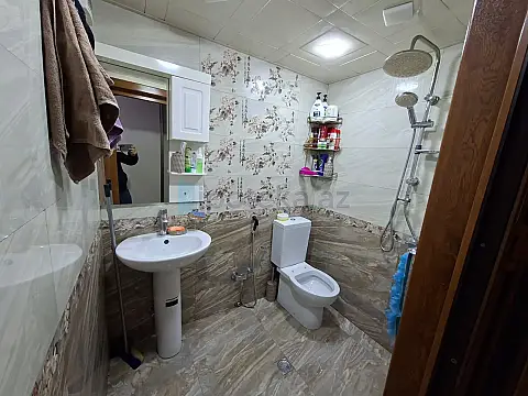 Satılır 3 otaqlı yeni tikili 74 m²