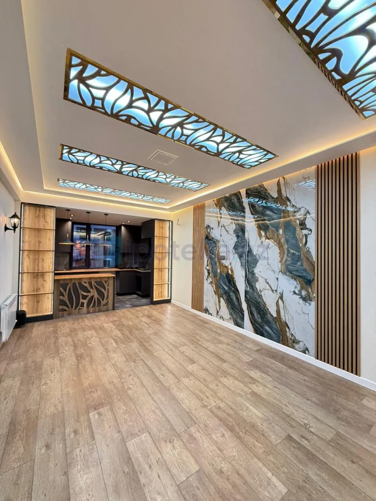 Satılır 3 otaqlı yeni tikili 100 m²