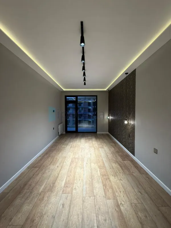 Satılır 3 otaqlı yeni tikili 100 m²