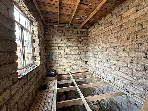 Satılır 3 otaqlı həyət evi 90 m²