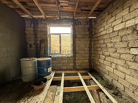 Satılır 3 otaqlı həyət evi 90 m²