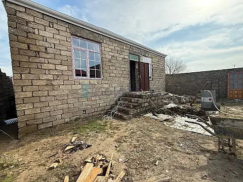 Satılır 3 otaqlı həyət evi 90 m²