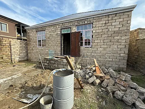 Satılır 3 otaqlı həyət evi 90 m²