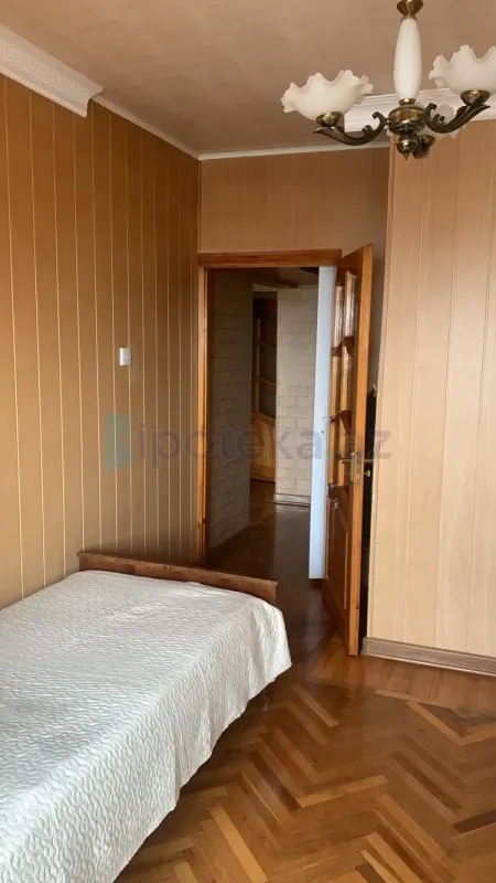 Satılır 3 otaqlı köhnə tikili 68 m²