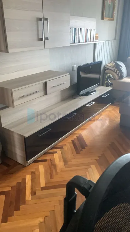 Satılır 3 otaqlı köhnə tikili 68 m²