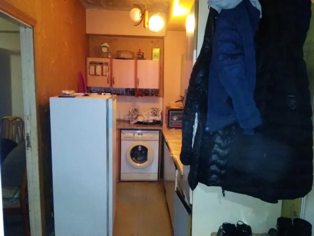 Satılır 2 otaqlı köhnə tikili 40 m²