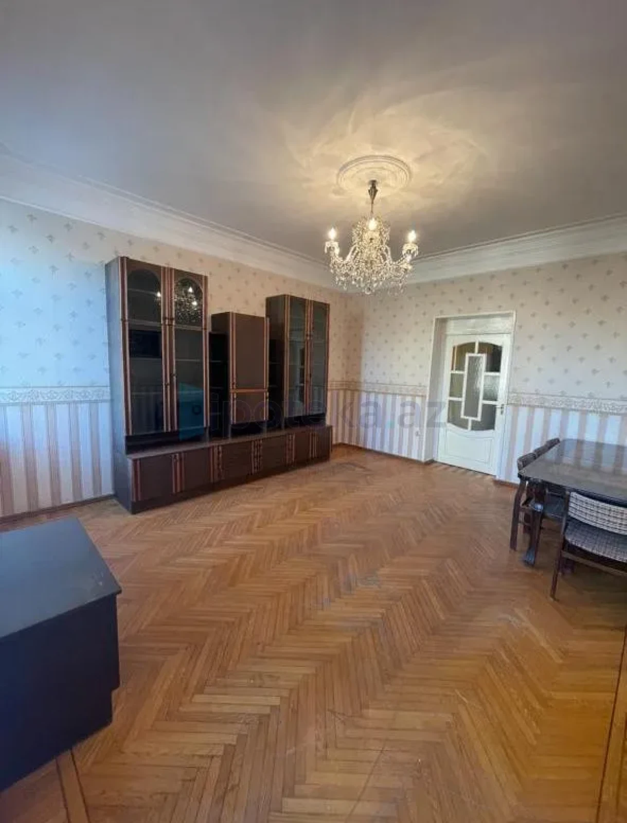 Satılır 3 otaqlı köhnə tikili 70 m²