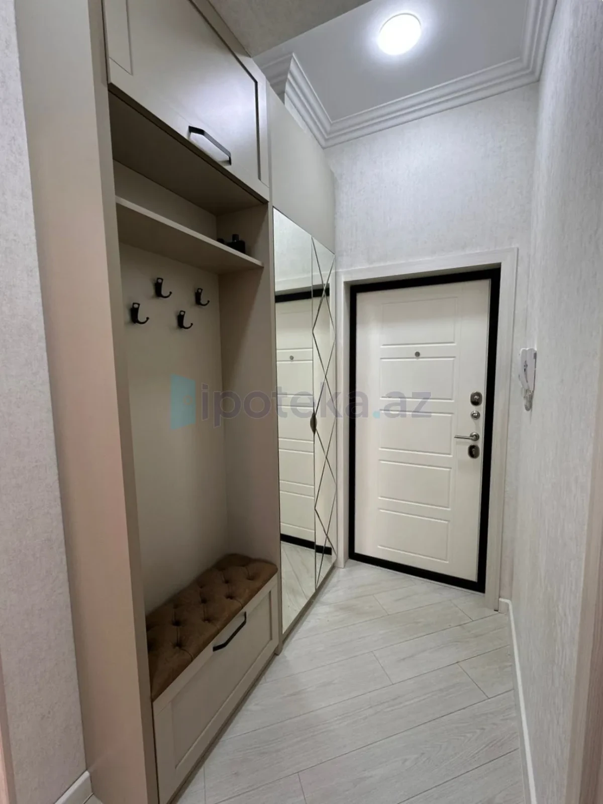 Satılır 2 otaqlı yeni tikili 55 m²