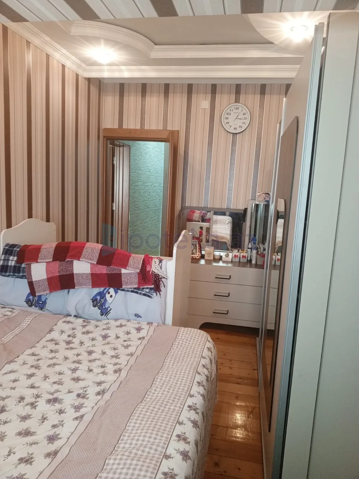 Satılır 2 otaqlı yeni tikili 50 m²