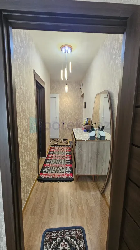 Satılır 2 otaqlı köhnə tikili 57 m²
