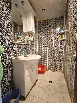 Satılır 3 otaqlı köhnə tikili 85 m²