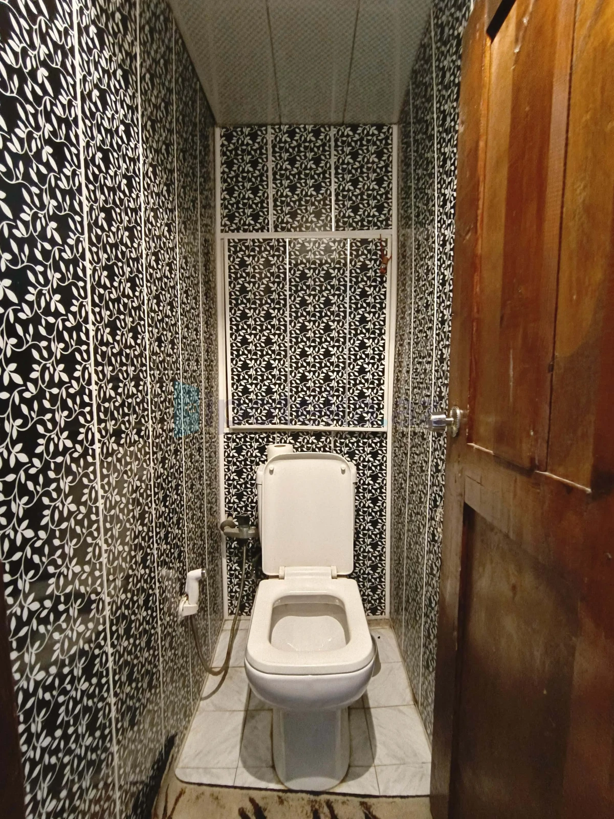 Satılır 3 otaqlı köhnə tikili 85 m²