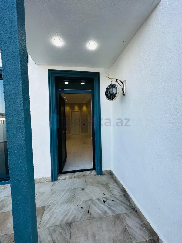 Satılır 4 otaqlı mənzil 170 m²