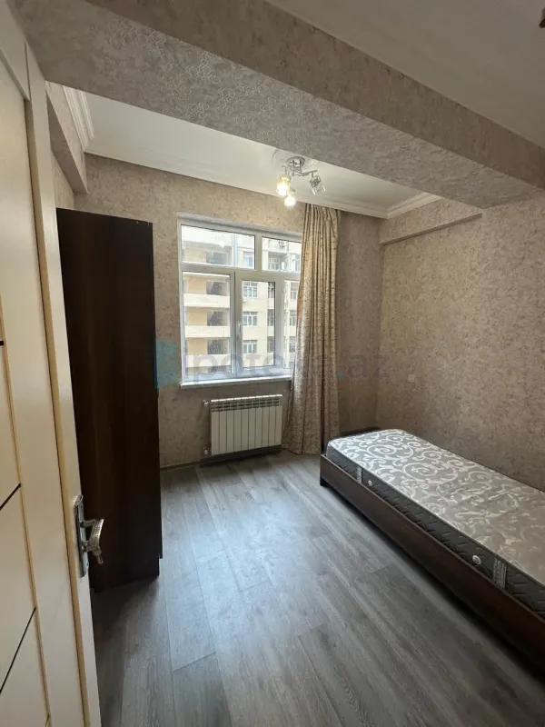Satılır 3 otaqlı yeni tikili 65 m²