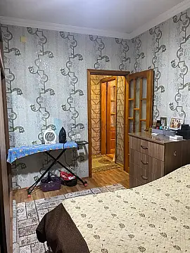 Satılır 2 otaqlı köhnə tikili 57 m²