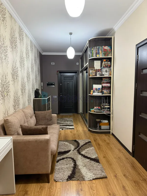 Satılır 3 otaqlı yeni tikili 100 m²