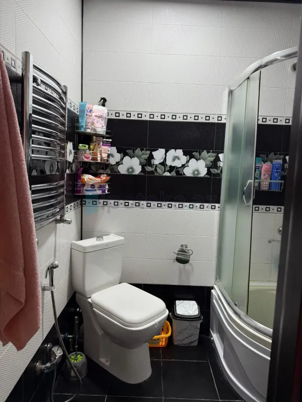 Satılır 3 otaqlı yeni tikili 100 m²