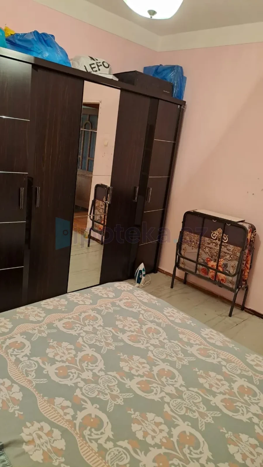 Satılır 5 otaqlı köhnə tikili 120 m²