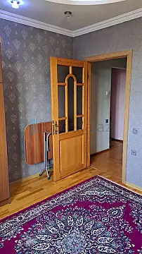 Satılır 5 otaqlı köhnə tikili 120 m²
