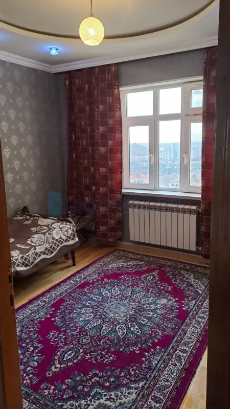 Satılır 5 otaqlı köhnə tikili 120 m²