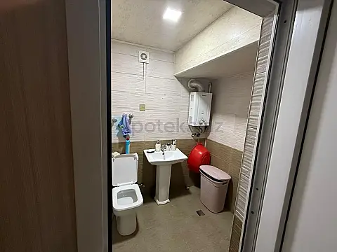Satılır 2 otaqlı köhnə tikili 40 m²