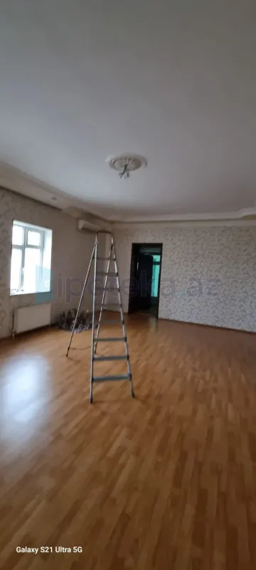 Satılır 5 otaqlı həyət evi 170 m²