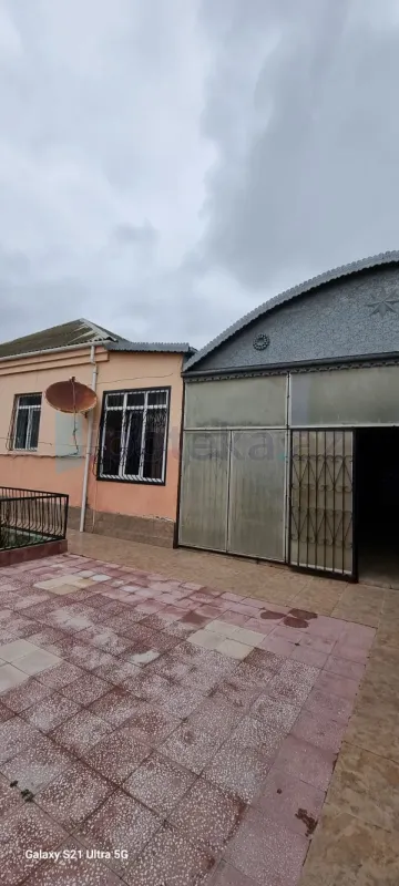 Satılır 5 otaqlı həyət evi 170 m²
