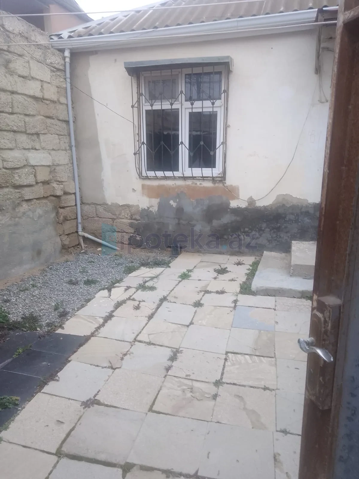 Satılır 2 otaqlı həyət evi 64 m²