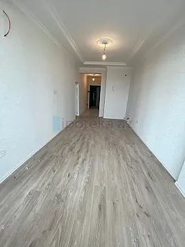 Satılır 2 otaqlı yeni tikili 60 m²