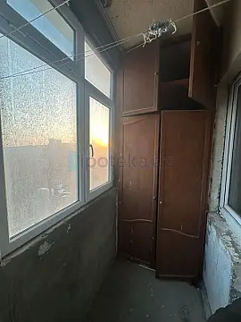 Satılır 1 otaqlı köhnə tikili 42 m²