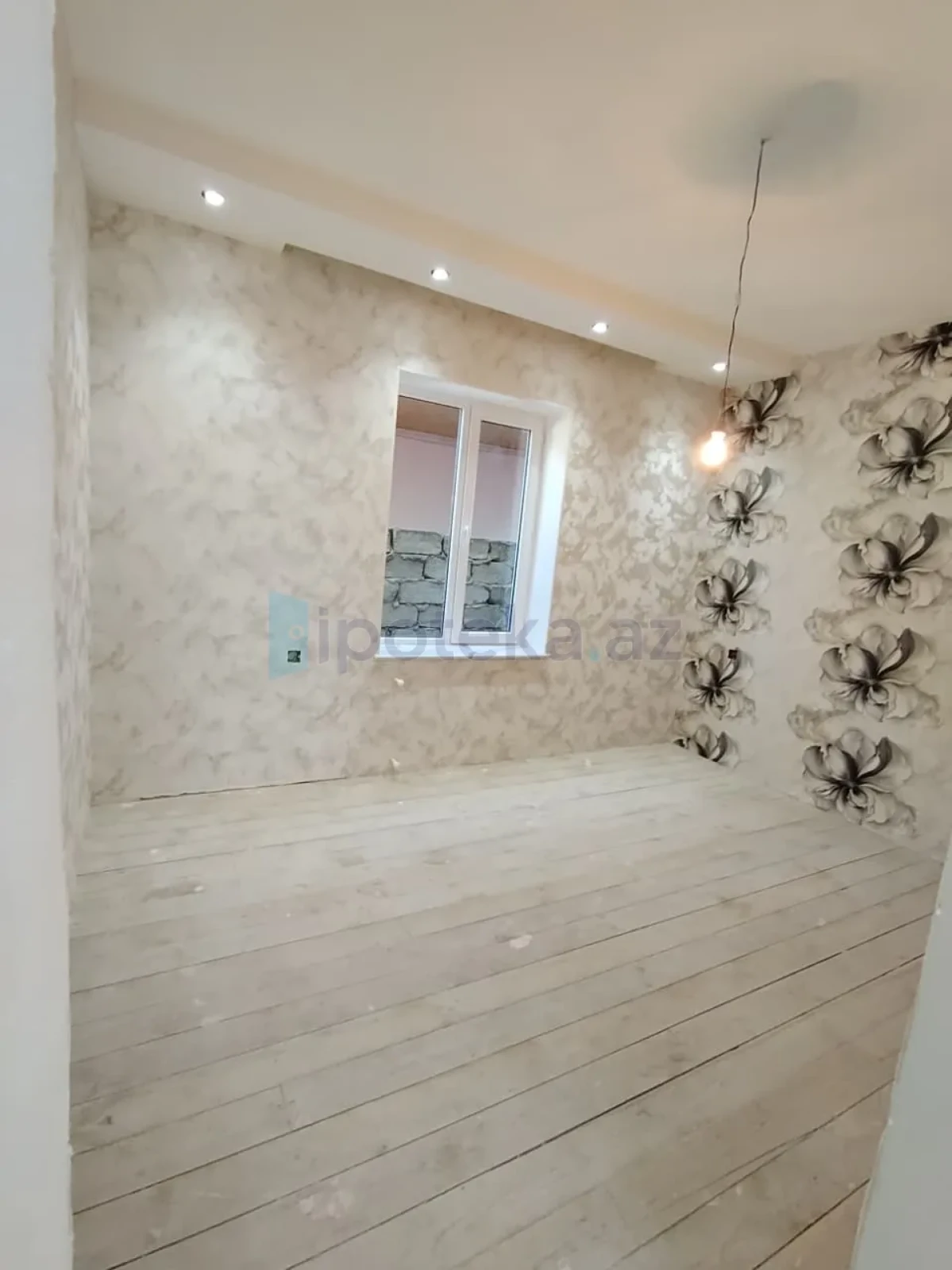 Satılır 4 otaqlı həyət evi 100 m²
