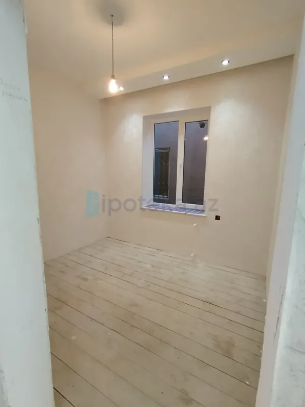 Satılır 4 otaqlı həyət evi 100 m²