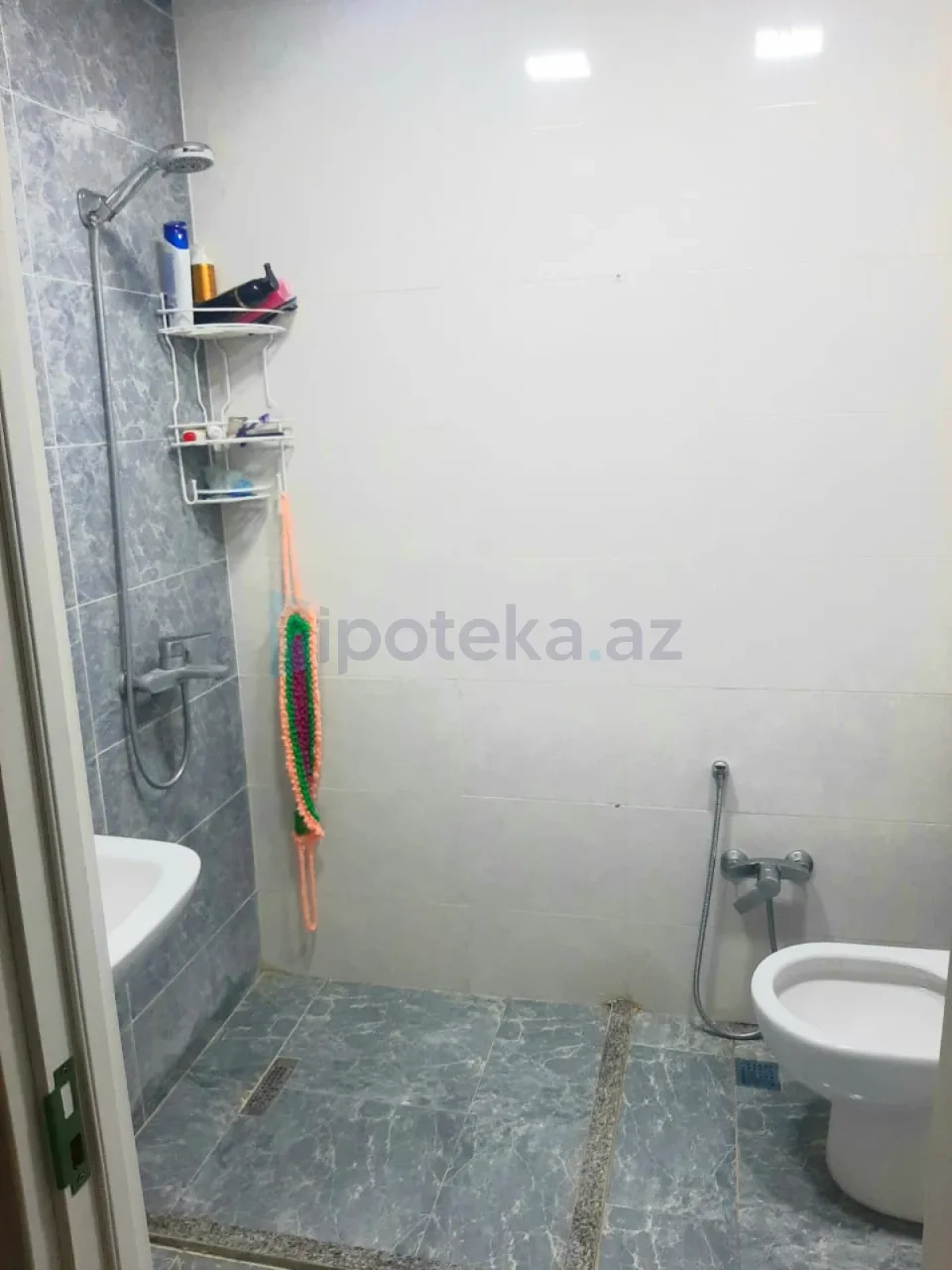 Satılır 2 otaqlı yeni tikili 74 m²