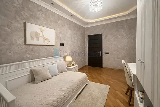Satılır 3 otaqlı yeni tikili 120 m²