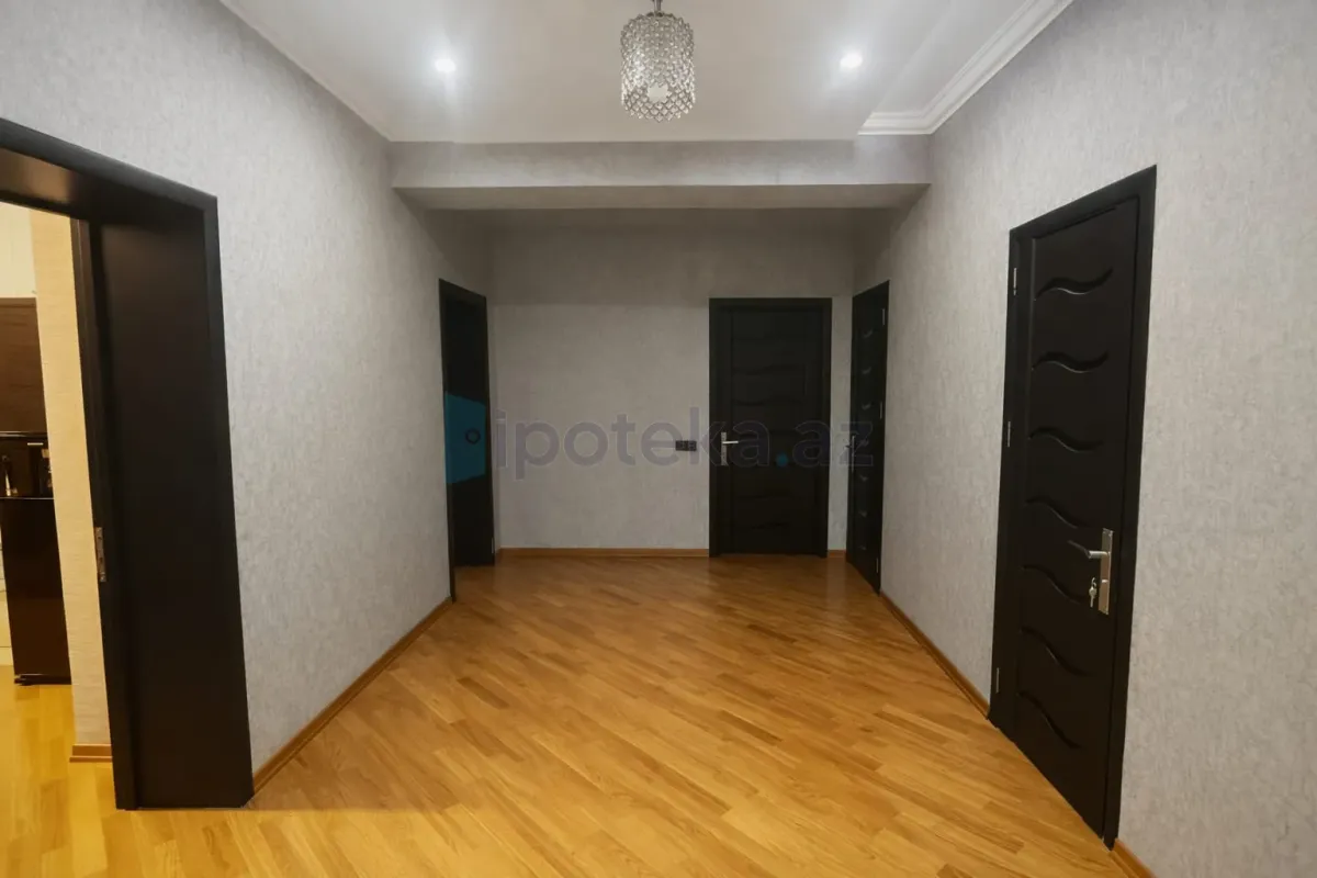 Satılır 3 otaqlı yeni tikili 120 m²