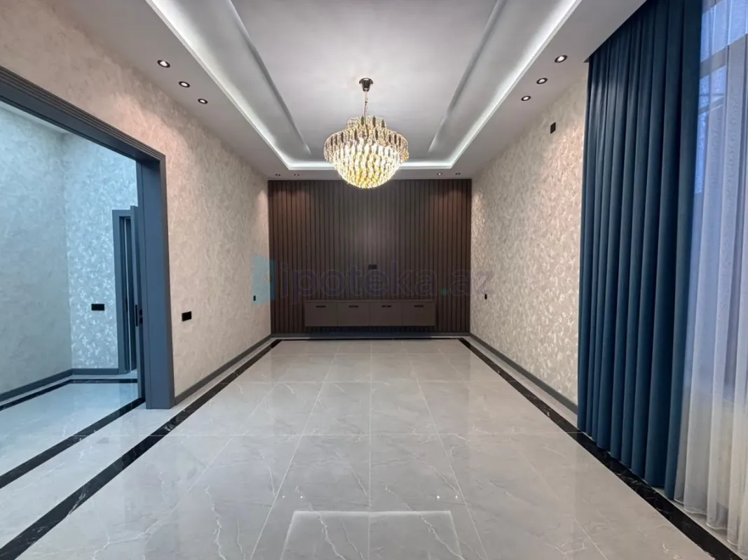 Satılır 4 otaqlı mənzil 200 m²